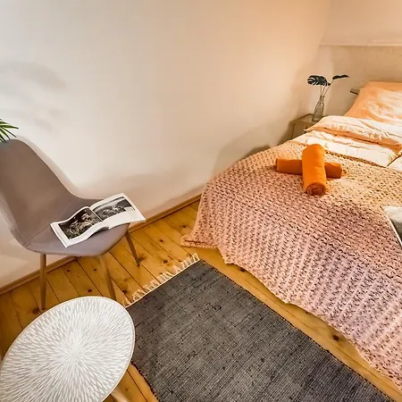 Park View With Sauna, A/c Apartament *